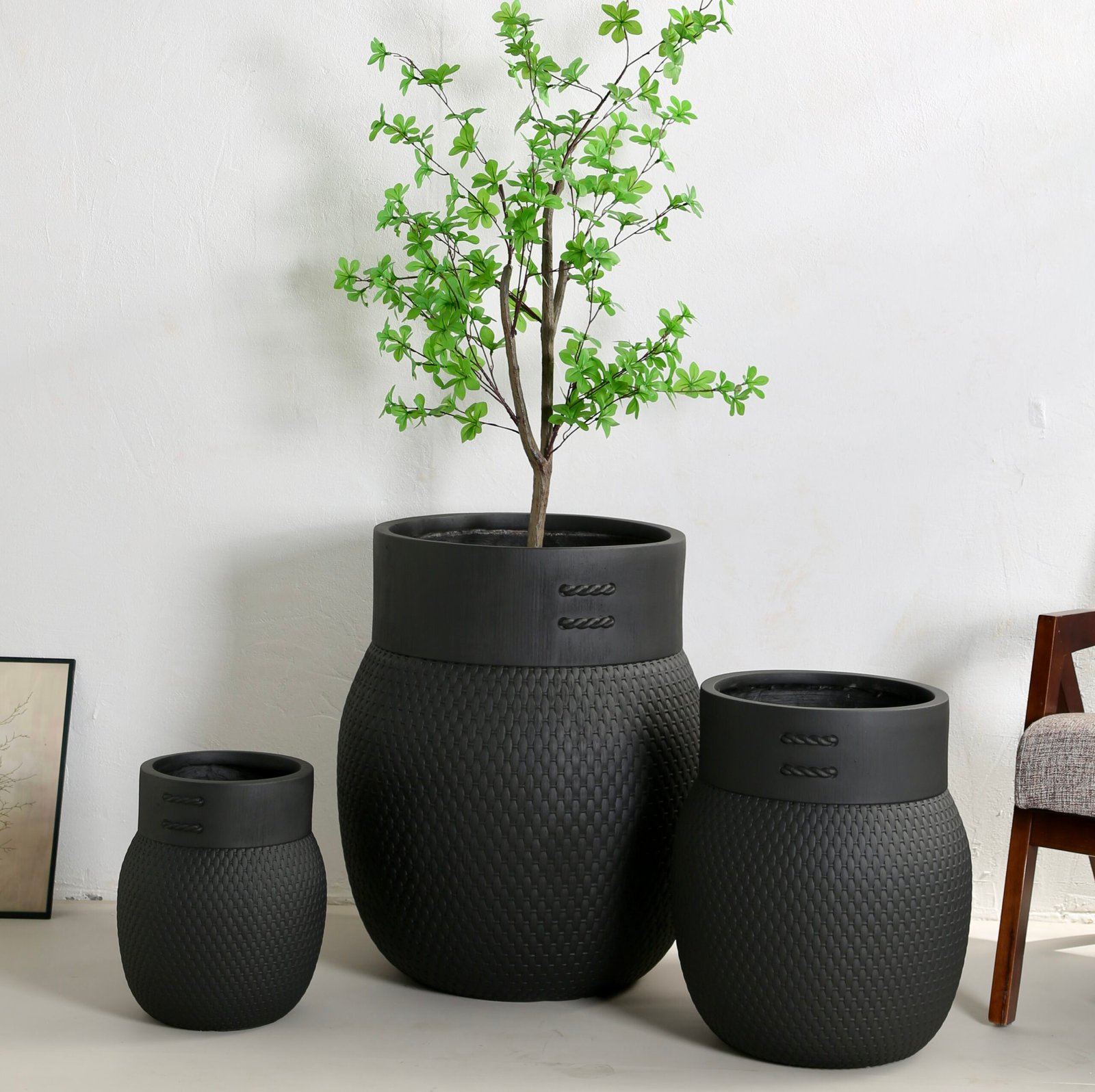 YT-812 Pure Black magnesium oxide planter
